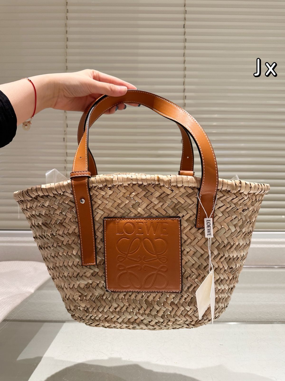 ♡GWセール♡LOEWE♡バスケットバッグ♡ホワイト♡ ♡GWセール♡LOEWE♡バスケットバッグ♡ホワイト♡