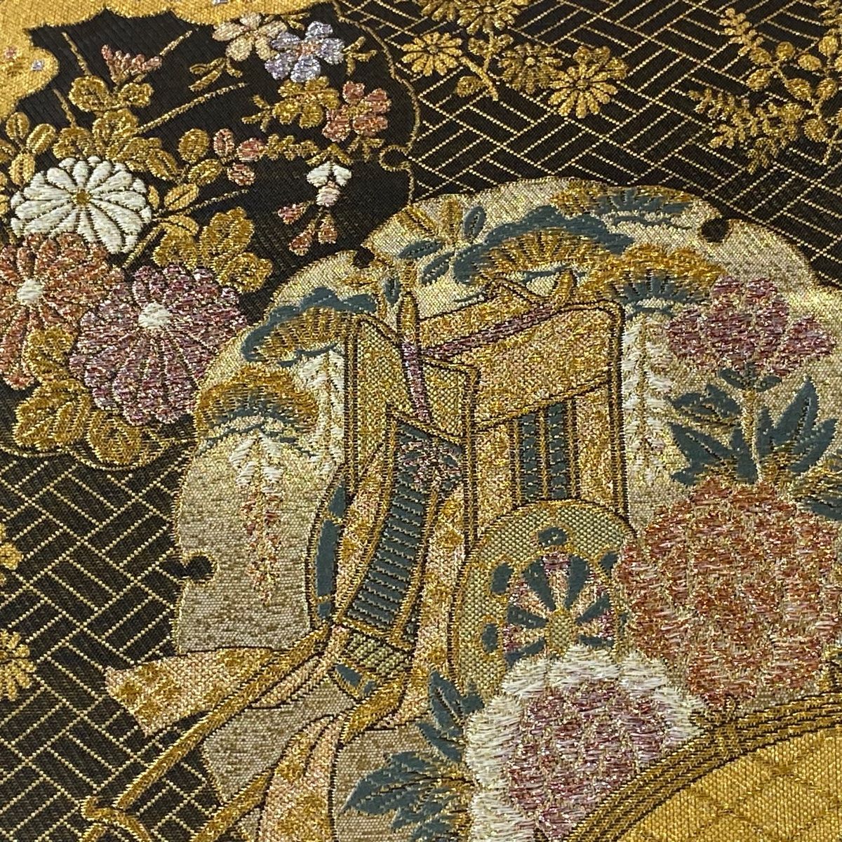 ⑥⑥⑤ 夏帯 雪輪　しば草 六通 袋帯 正絹 金糸 袋帯 美品 秀品 雪輪 草花 金糸 箔 金色 六通 正絹 【中古】