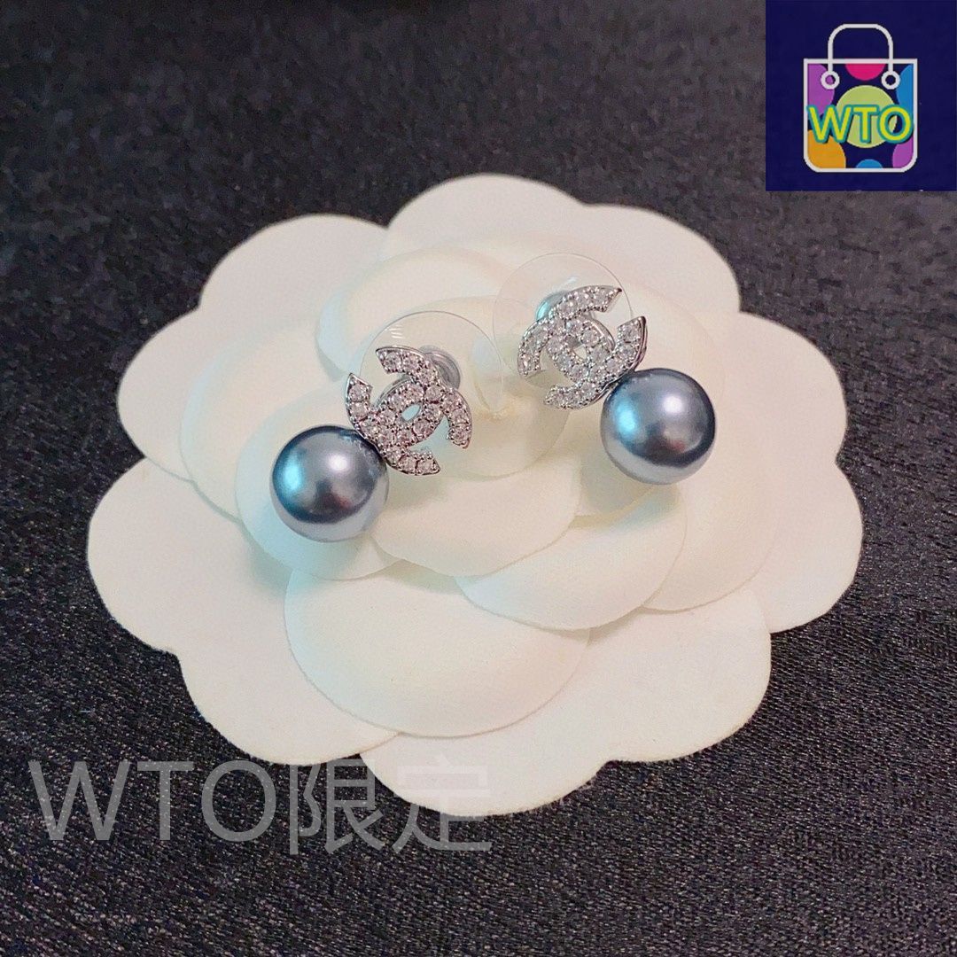 今日特価】Chanel シャネル ダブル C パール スモール