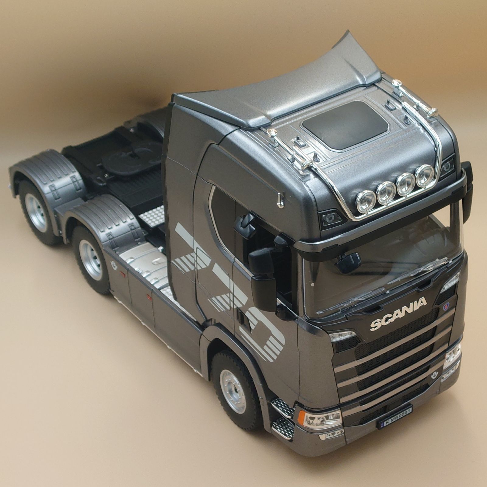 1/18 スカニア SKANIA770S シルバー ラジコン大型トラック トレーラー