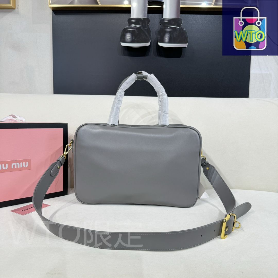 今日 miumiu ミュミュ アップグレード ハンドバッグ 送料無料 な価格で在庫あり