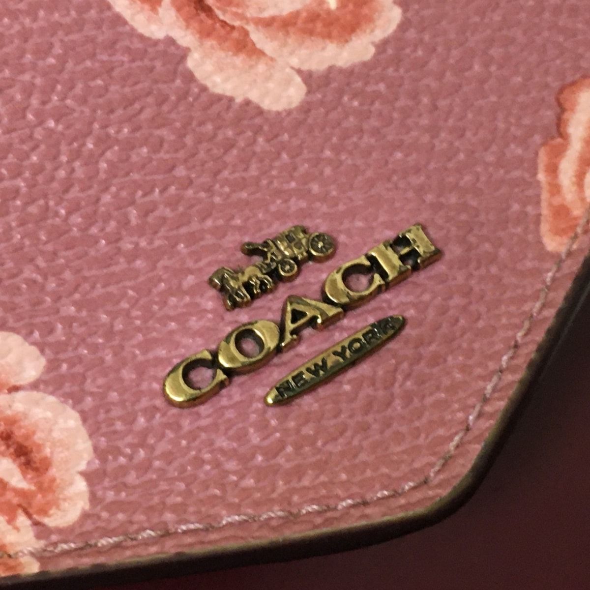 COACH(コーチ) 3つ折り財布 - 31822 ピンク×ライトピンク×白 花柄 PVC(塩化ビニール)