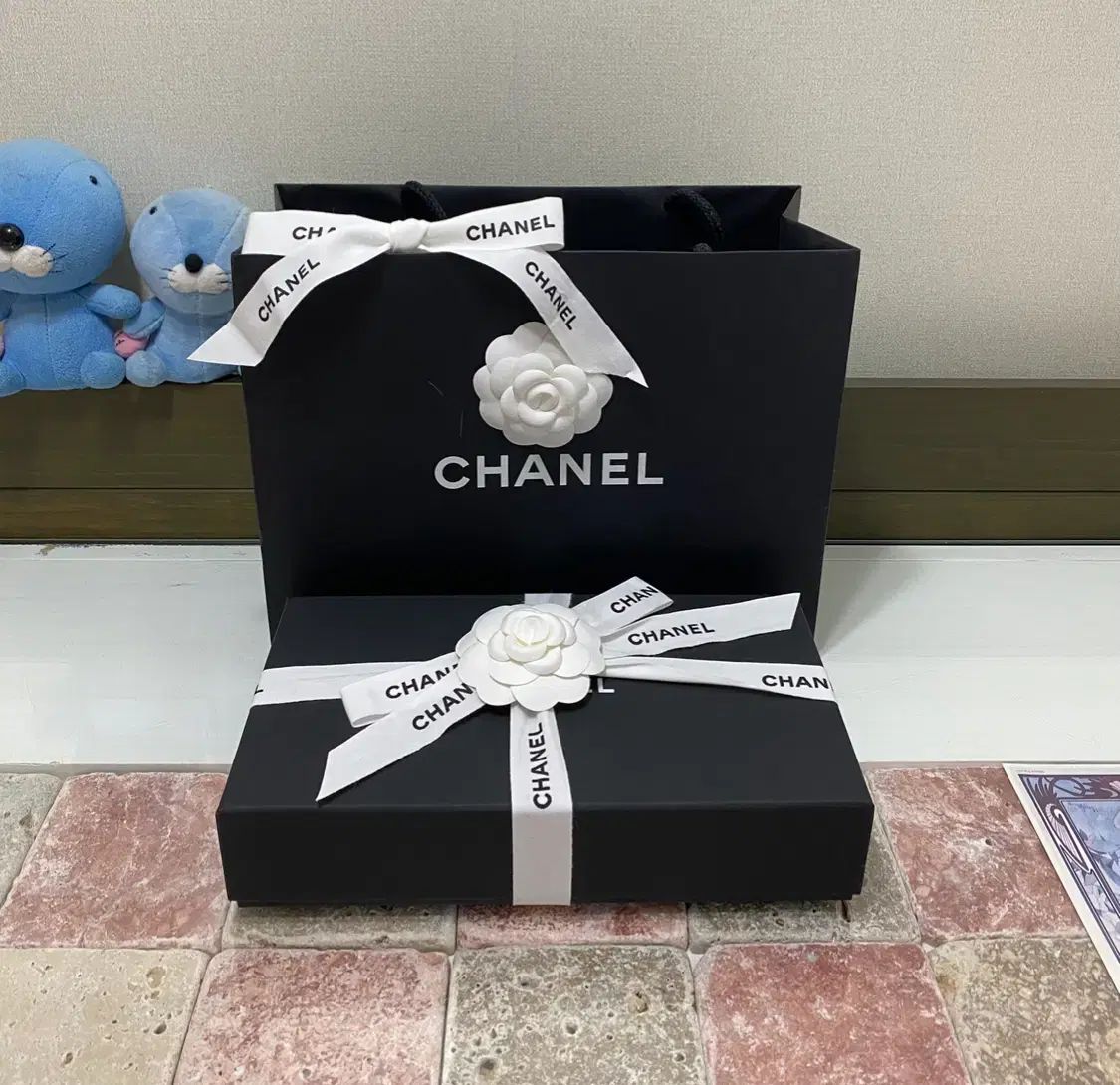 CHANEL(シャネル) ロングウォレット ボックス + リボン カメリア