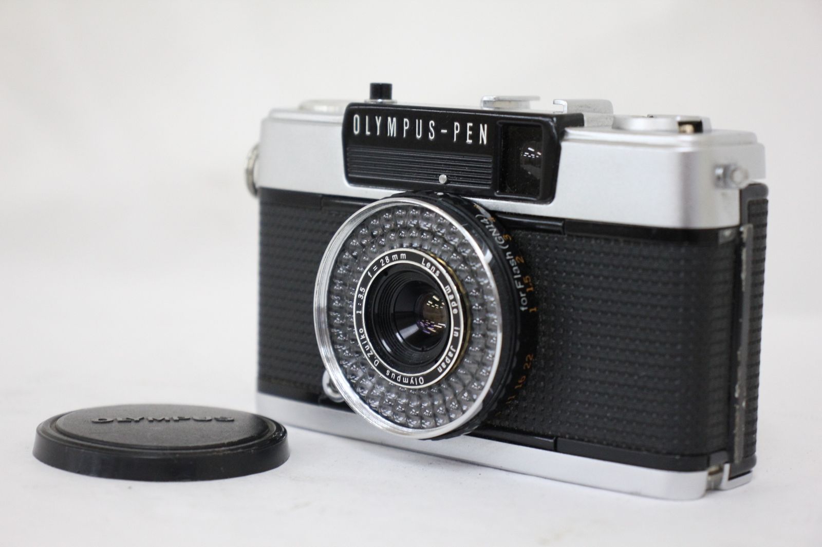 返品保証 オリンパス Olympus-PEN EE-3 D.Zuiko 28mm F3.5 カメラ e2847