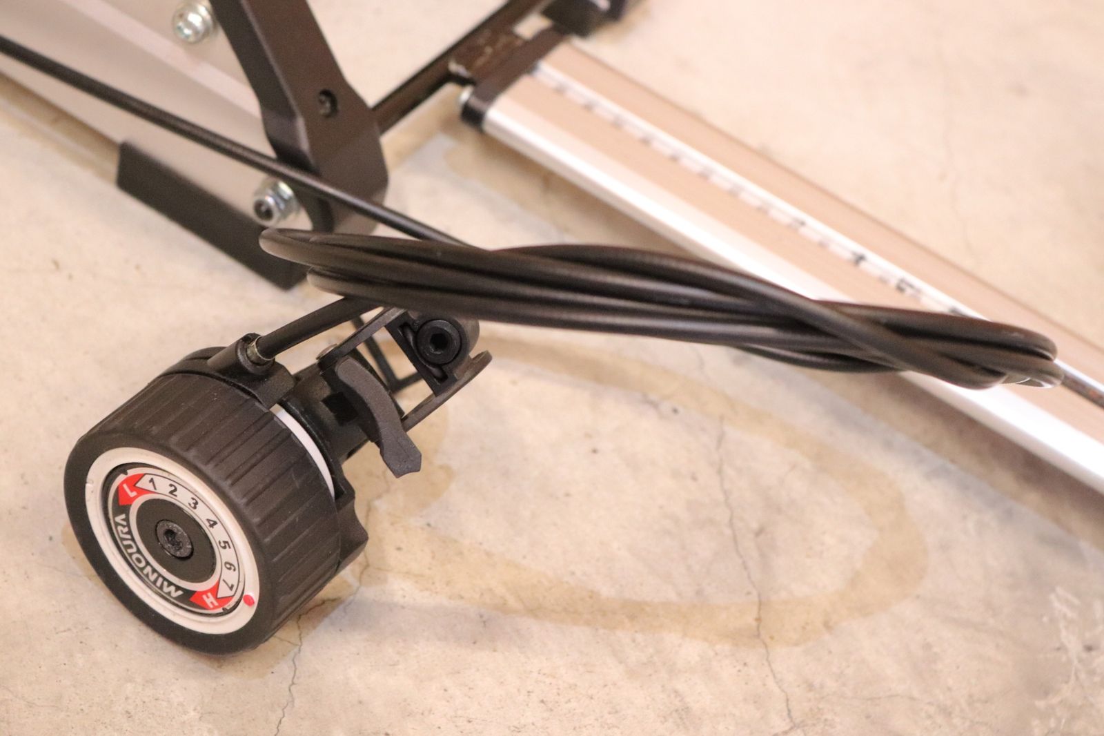 ミノウラ MINOURA