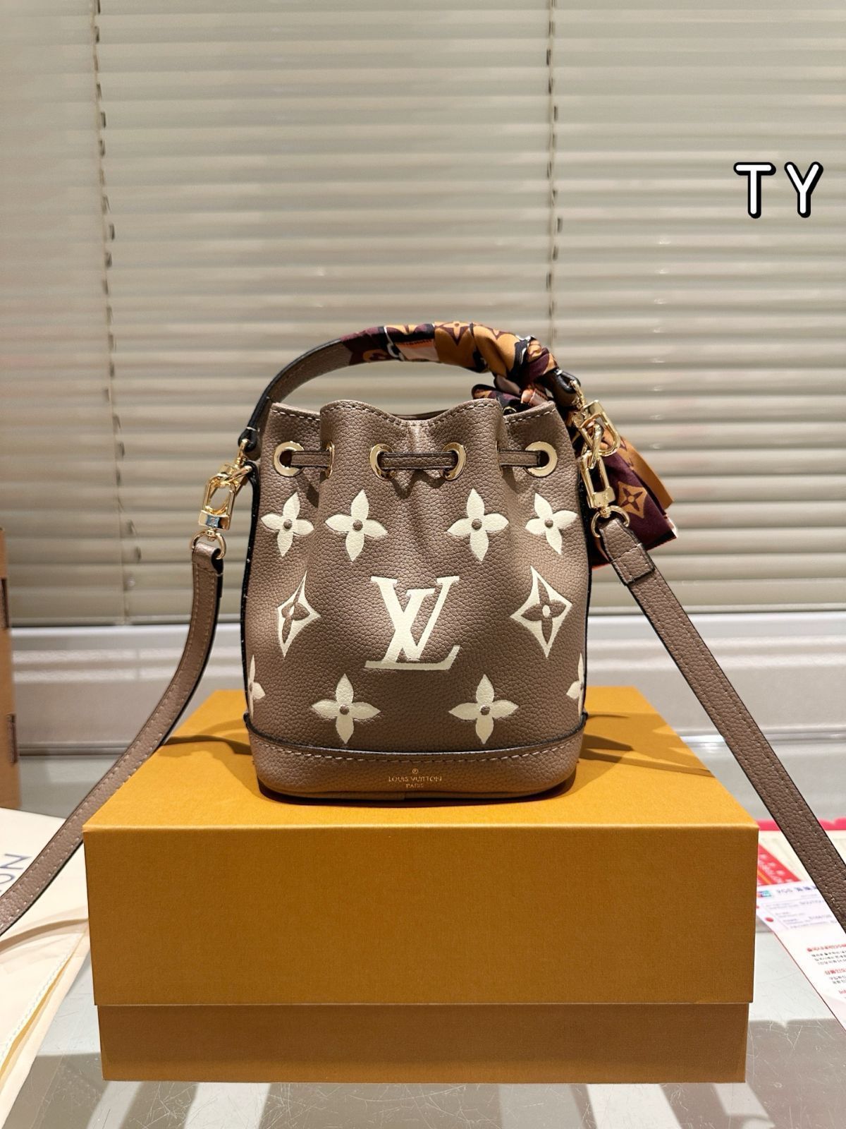 今日特価】LV Nano No? ルイヴィトンナノノエ バケットバッグ