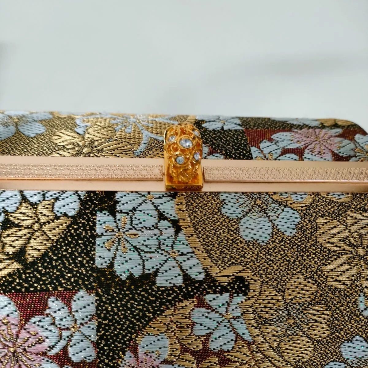 未使用】和装用バッグ 金と白の花柄 - メルカリ