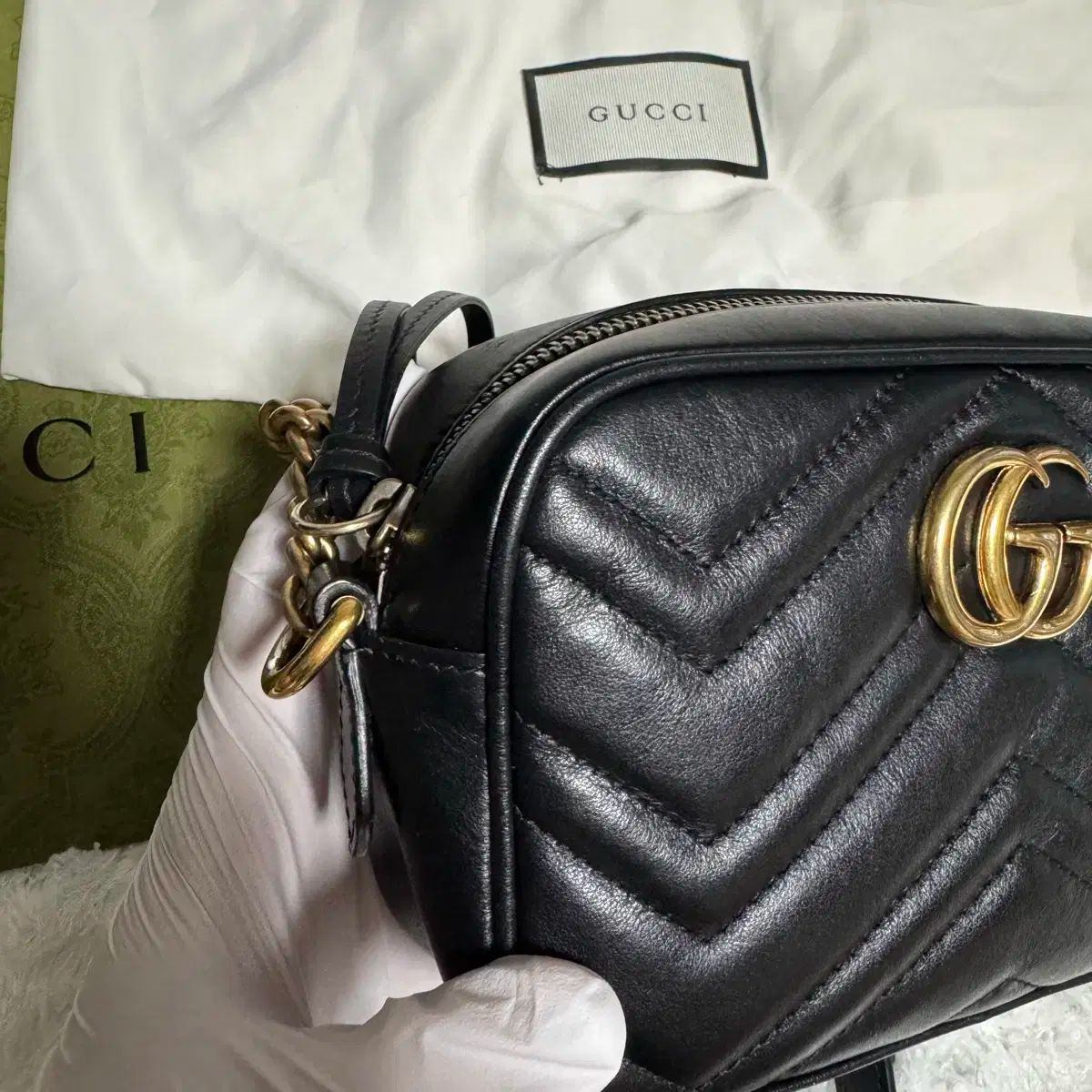 GUCCI グッチ