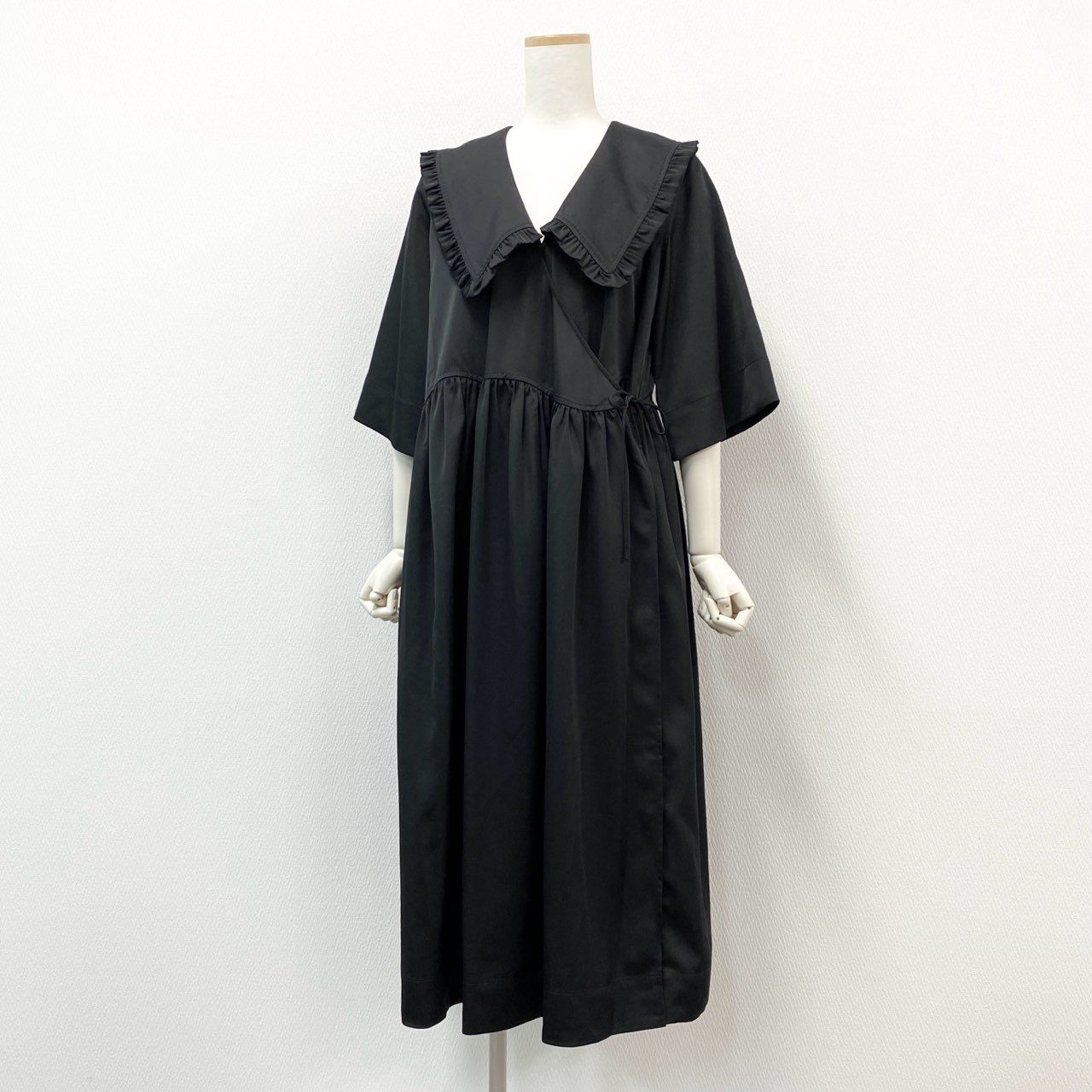 GANNI ガニーブラックフリルミニワンピース 43c29 《美品》 GANNI