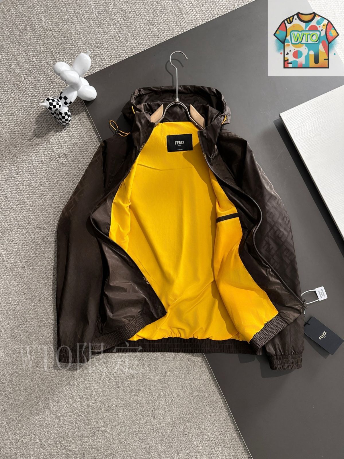 FENDI フード付きジャケット ブラック/イエロー 今日特価】Fendi 2025ss Hooded Jacket フェンディ 2025ss