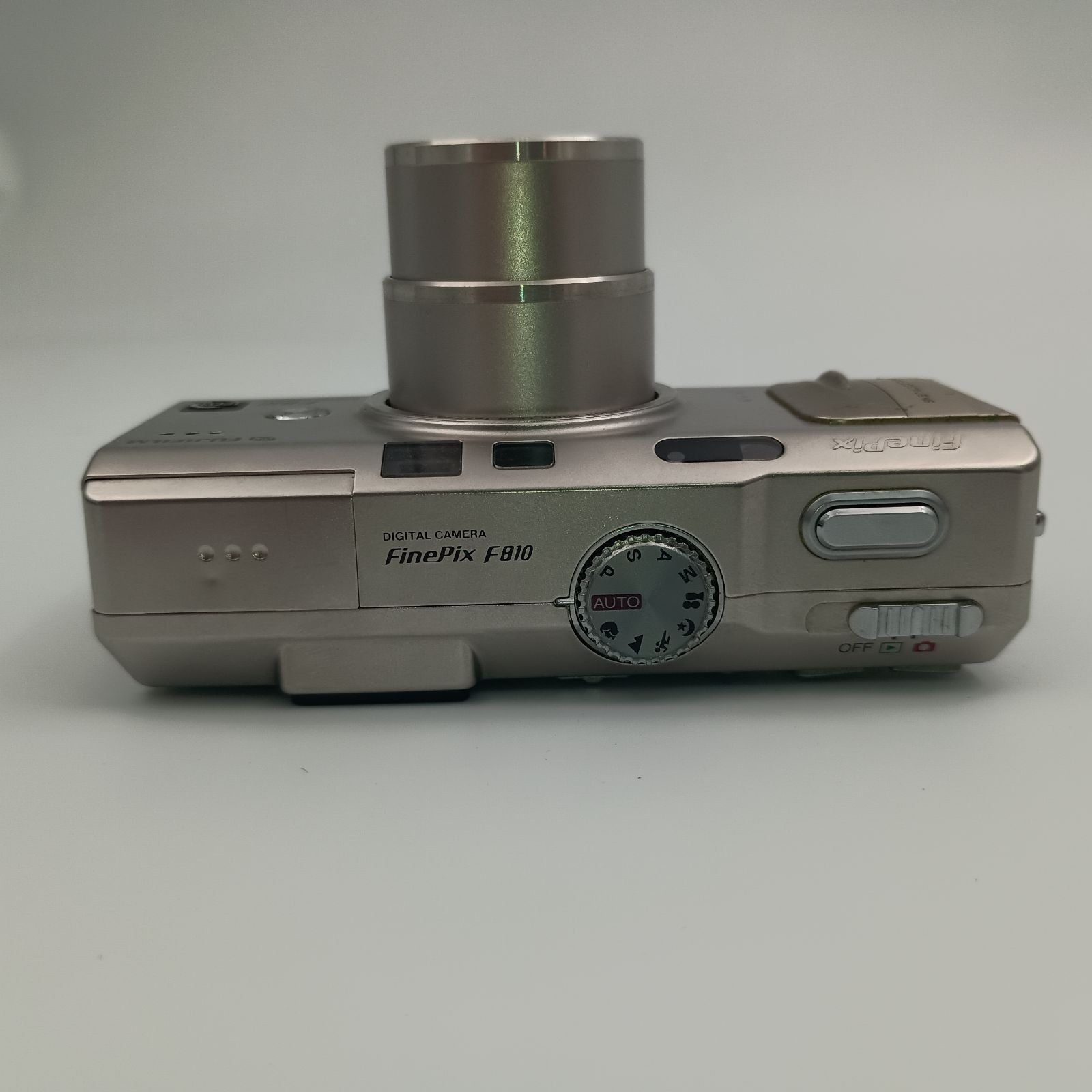 【ジャンク品】FUJIFILM FinePix F810 (液晶難あり) Yahoo!オークション -「finepix f810」の落札相場・落札価格