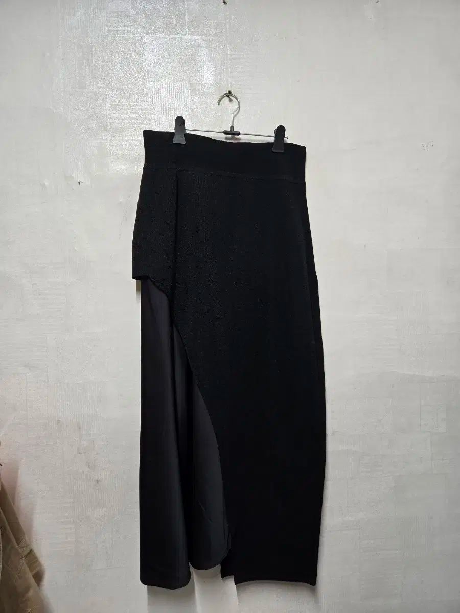 SYSTEM システム バンディング 黒 アシンメトリー スカート GULLKHAN_COM
