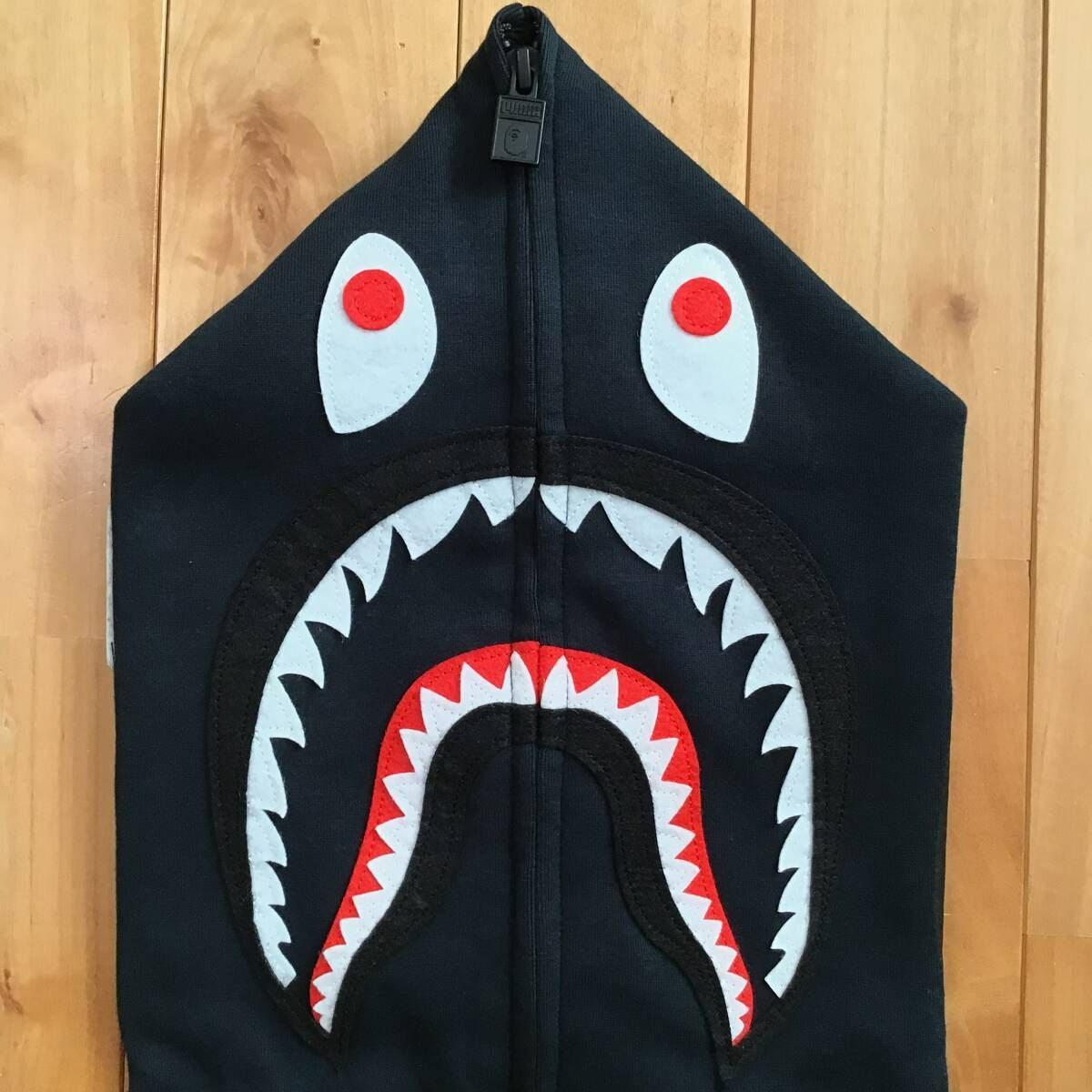 PUMA BAPE シャーク パーカー　BTS PUMA BAPE シャークパーカー BTS テテ V 000000008154 - メルカリ