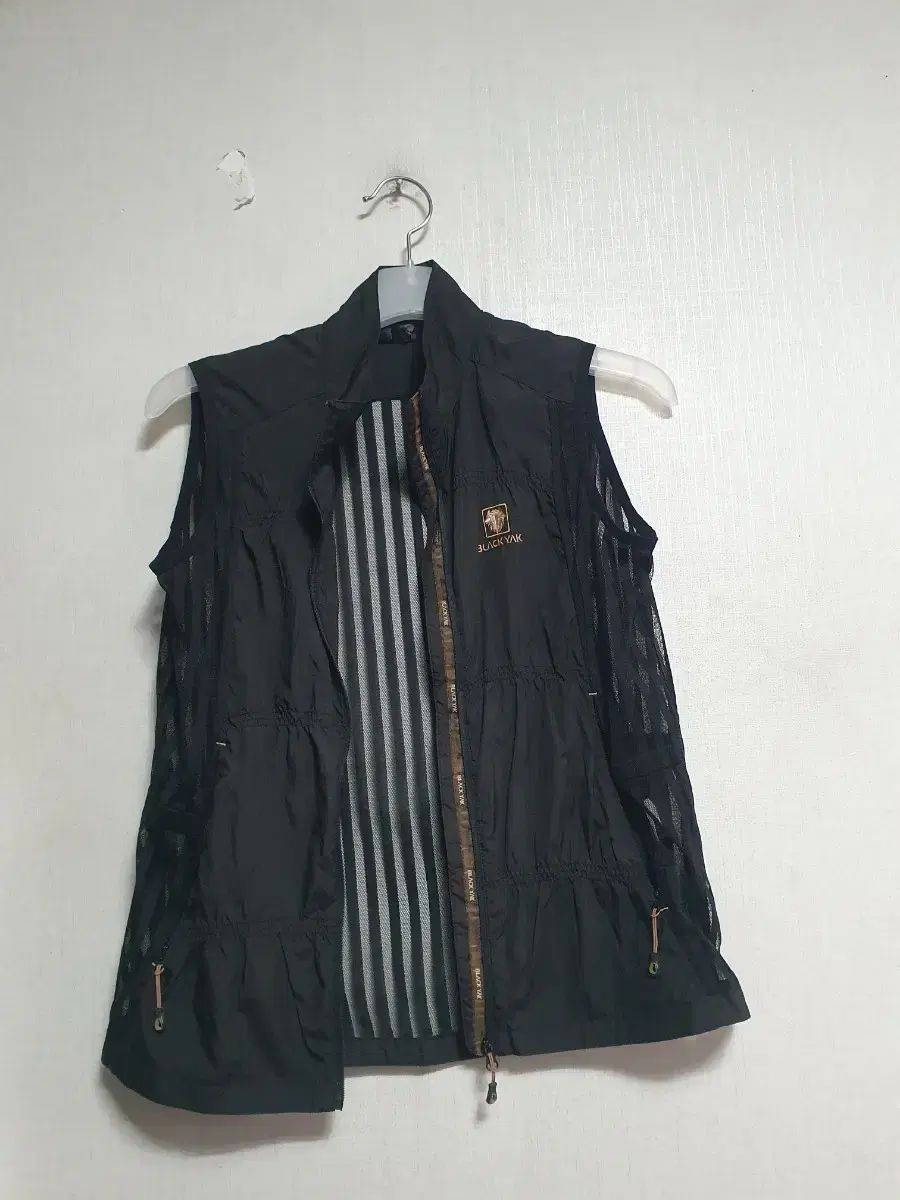 レディース 100 BLACK YAK ブラックヤク ベスト