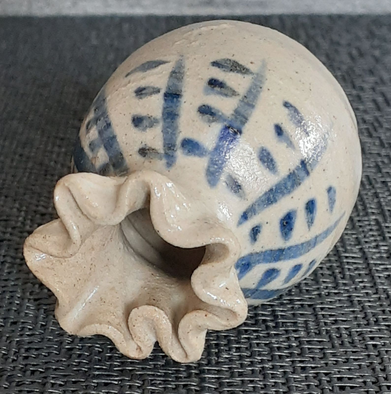 【宋胡録】古安南【東南アジア古陶磁器】ソコタイ　スコータイ　青華　小壺　花入れ 宋胡録】古安南【東南アジア古陶磁器】ソコタイ スコータイ 青華
