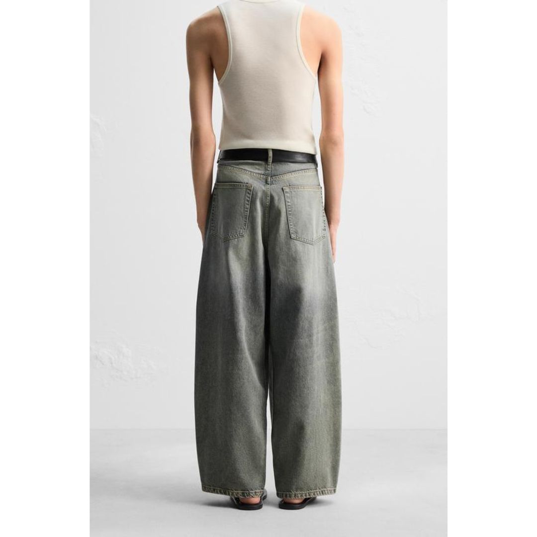 ZARA スーパーバギーフィットジーンズEU38(JP30)ブルー/グリーン新品 ZARA スーパーバギーフィットジーンズEU38(JP30)ブルー/グリーン新品