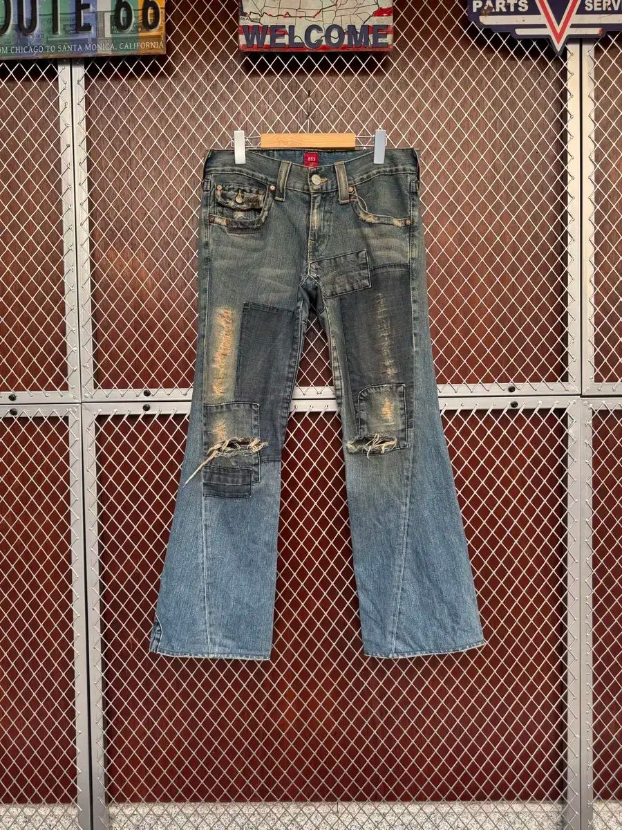 TRUE RELIGION トゥルーレリジョン パッチワーク ローライズ ブーツカット デニム パンツ 30