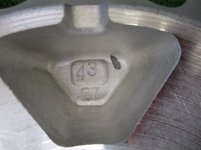 4本