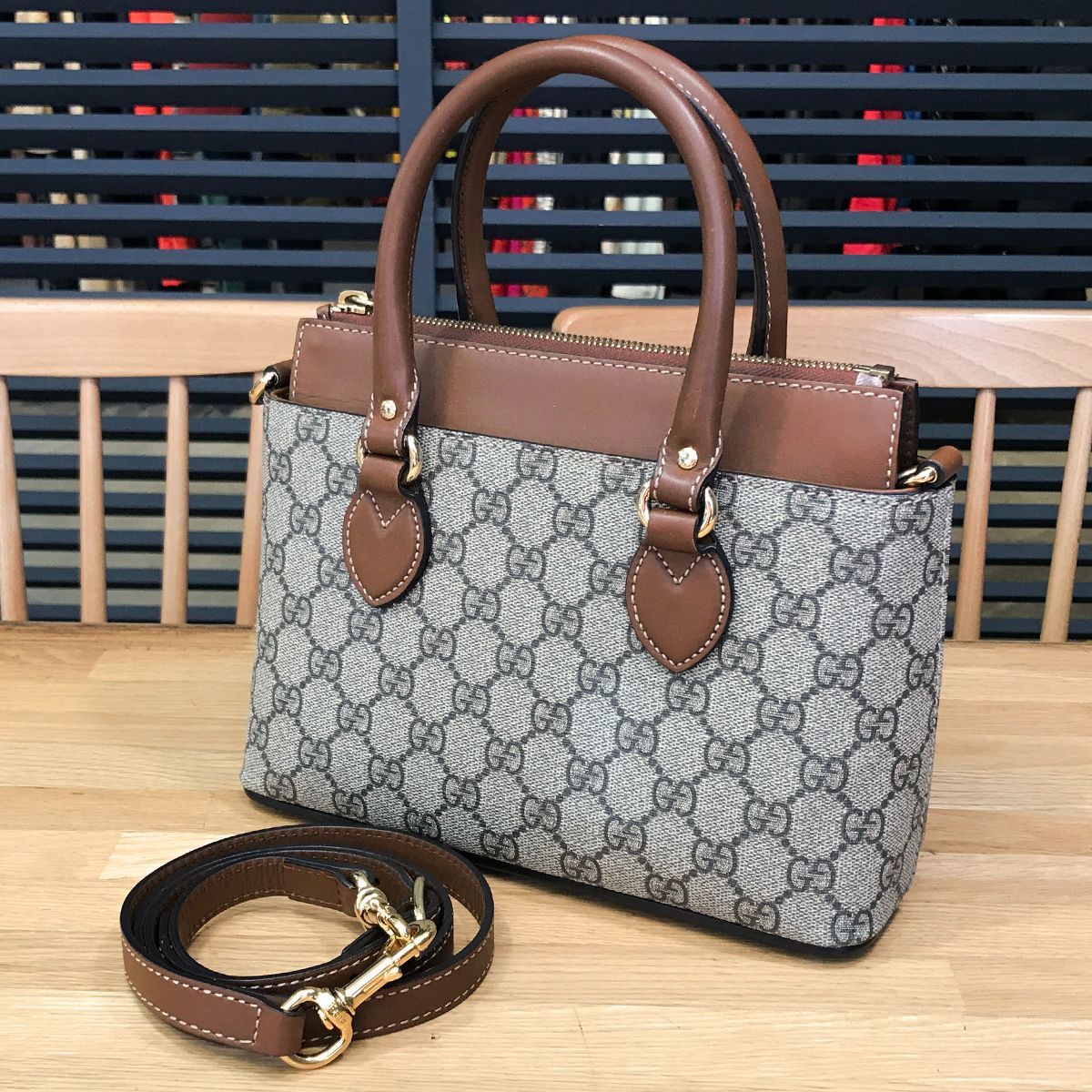 超美品】グッチ GGスプリーム 2WAY ショルダーバッグ ブラウン 453177 