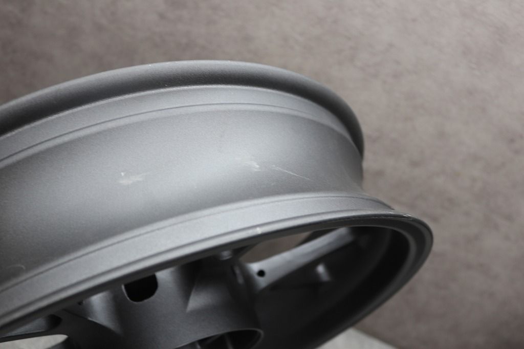 ホンダ 純正 展示品 ホーネット2.0 リアホイール 17×4.00 ２ WWW_NOITHATQUANGTHANH_NET