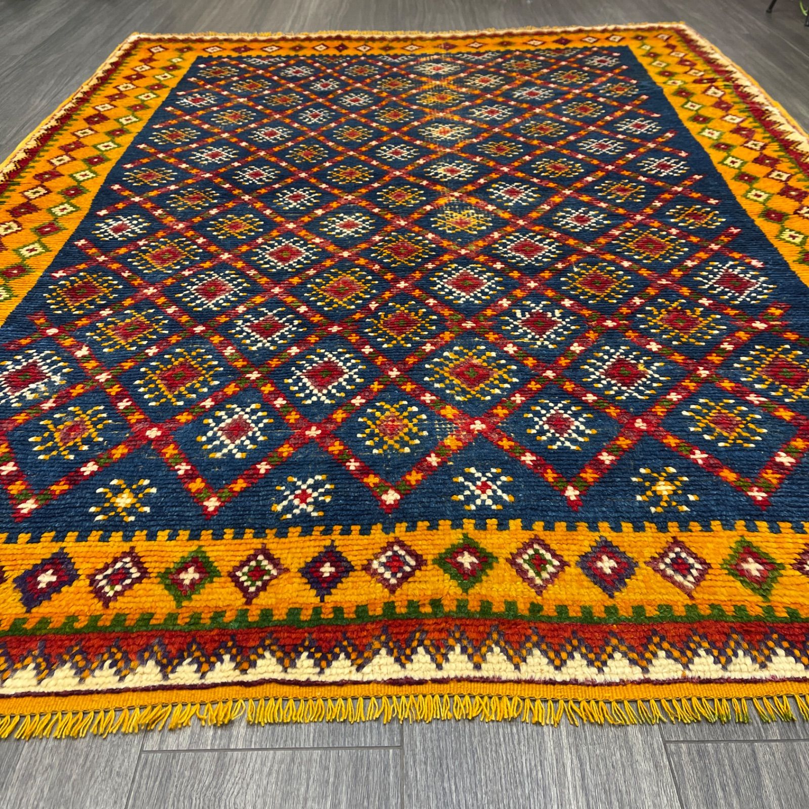 モロッコ絨毯 ベルベル産 ヴィンテージ ラグ 140cmx192cm ＃71 - メルカリ