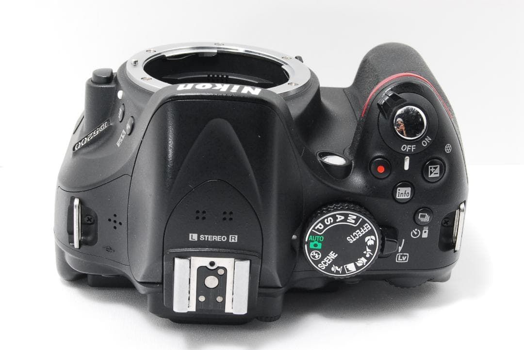 ❤シャッター数新品級 Nikon D5200 一眼レフ スマホ転送 ニコン ❤シャッター数新品級 Nikon D5200 一眼レフ スマホ転送 ニコン