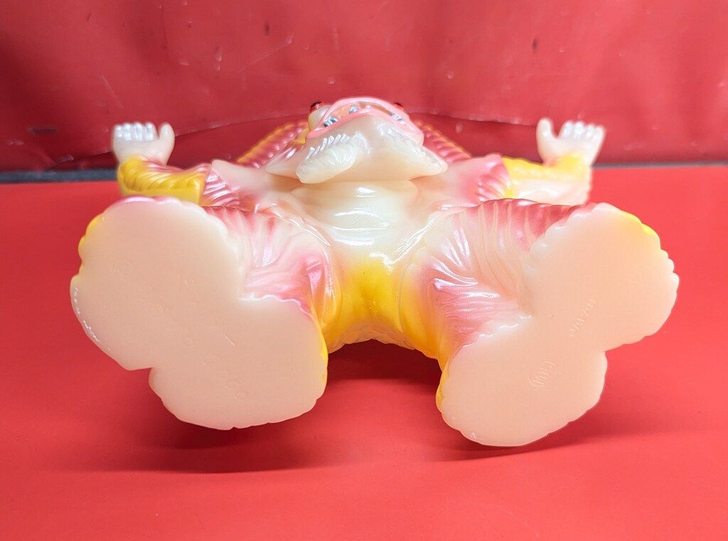 M1号 ペスター イリサワ限定 ソフビ 蓄光 M1号 世紀の大怪獣 ペスター蓄光 イリサワ限定 M1号 ぺスター 蓄光ソフビ