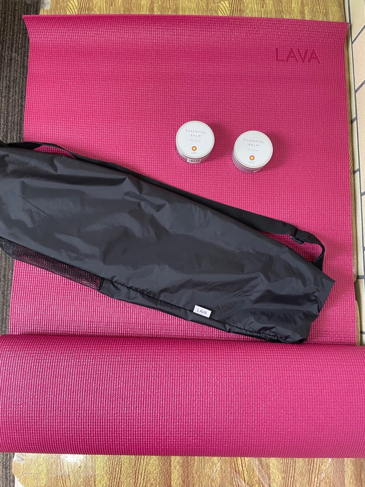 美品❗️ LAVA ヨガマット & ESSENTIAL BALM 2個 🉐セット 収納