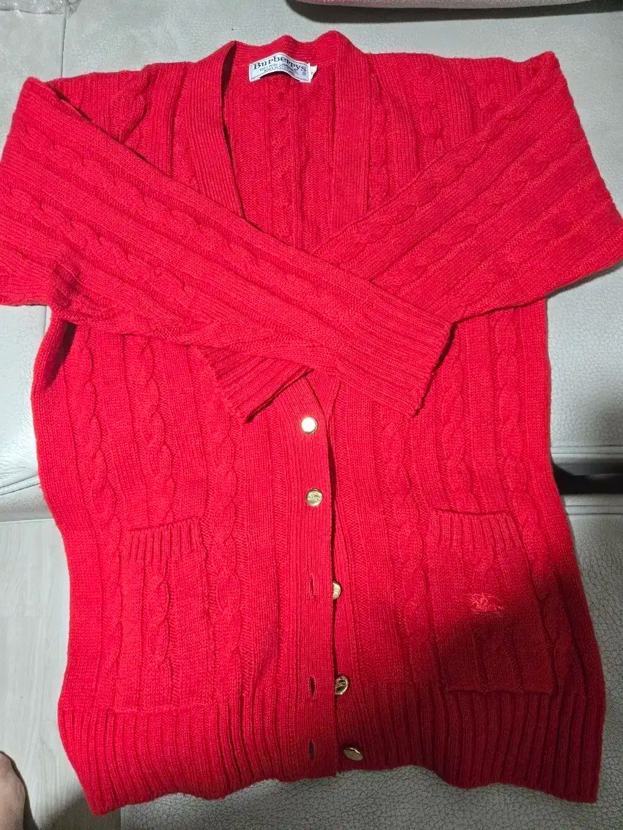 BURBERRY 正規品 レッド ケーブル ニット カーディガン S