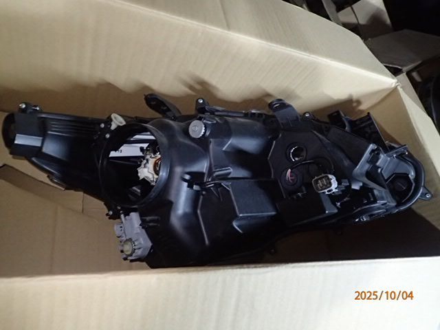 クラウン ロイヤル GRS210 前期 HID ヘッドライト ヘッドランプ 左 AFS無し 記号 H koito 30-401 81185-30n30 FFCRYSTALESIA_COM