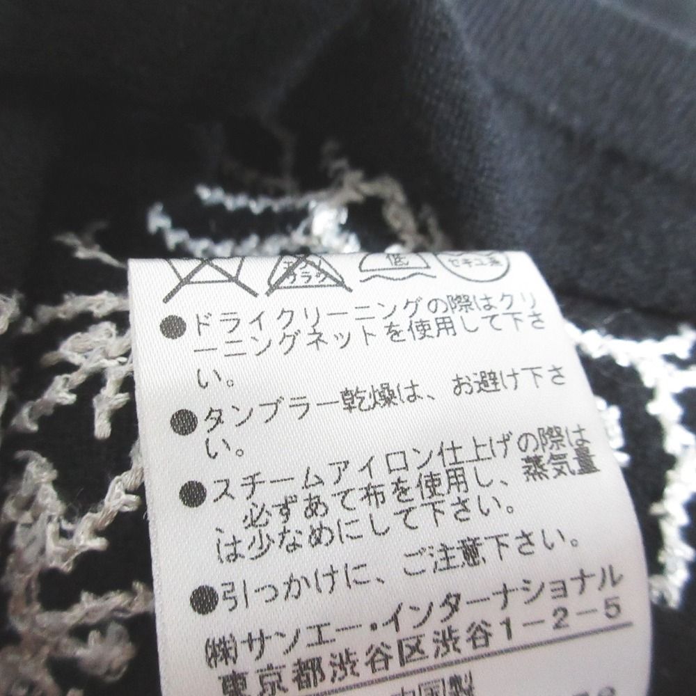 美品 VIVIENNE TAM ヴィヴィアンタム フラワー刺繍 クルーネック