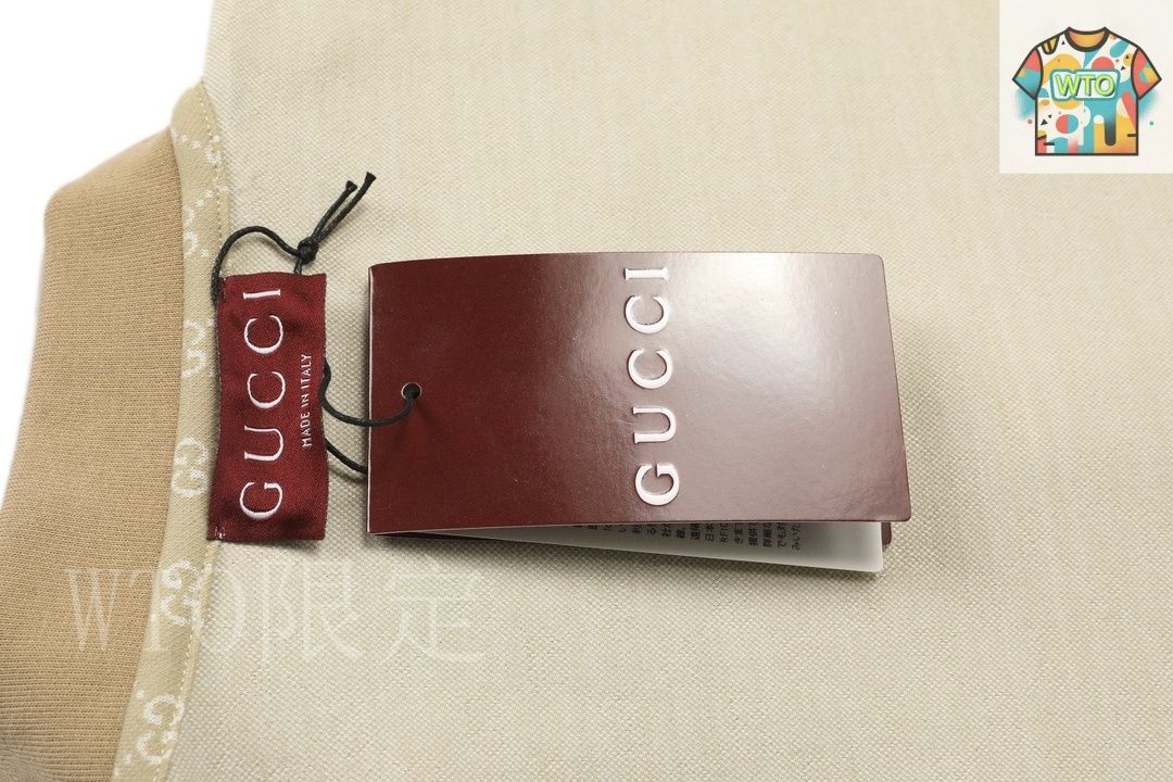 GUCCIロゴポロシャツ Cotton piquet polo shirt with embroidery in Rosso Ancora red