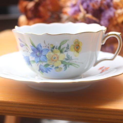 マイセン Meissen ベーシックフラワー 2つ花 カップ ソーサー 1級品 極美品 エキスパート藤沢辻堂店 洋食器 - メルカリ