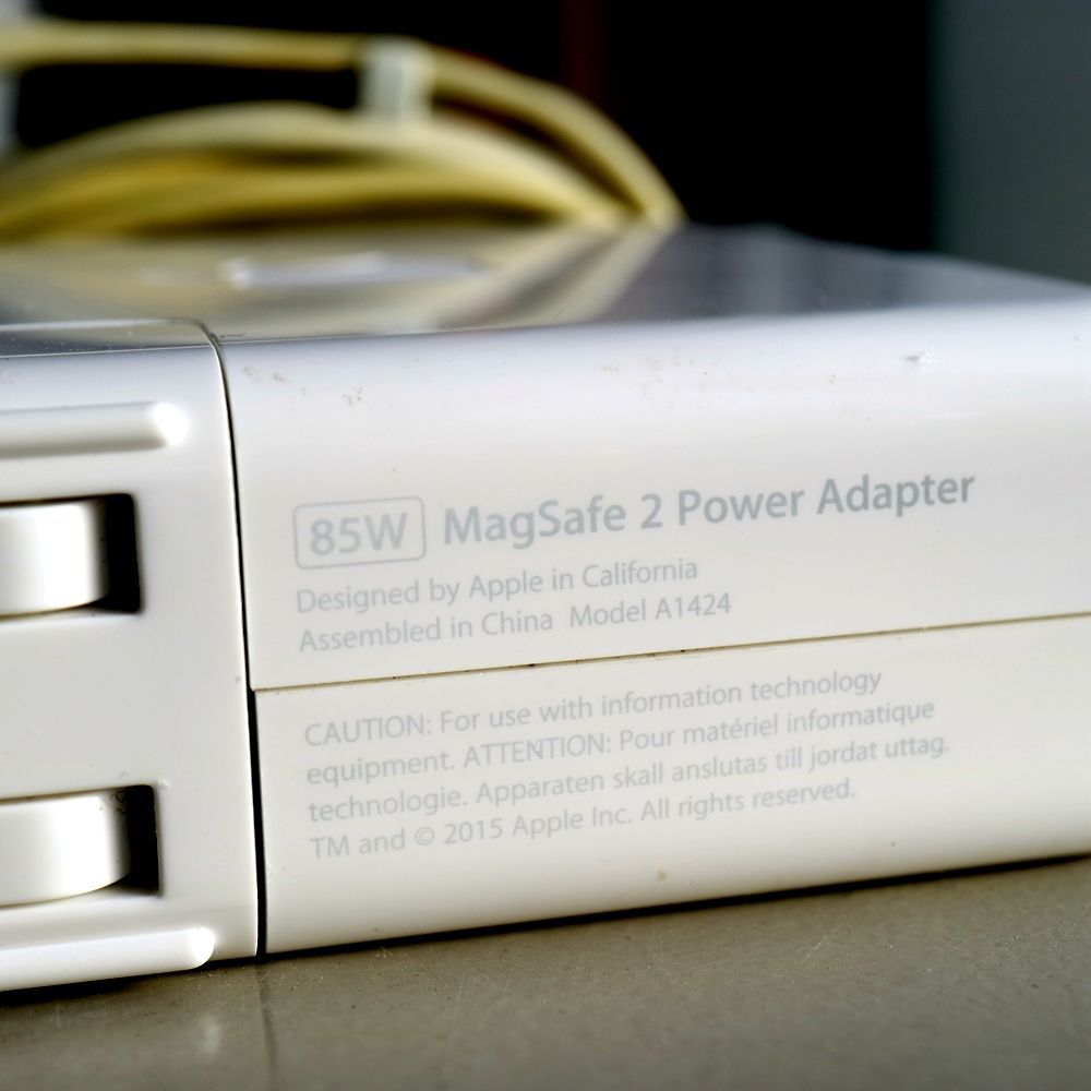 中古 Apple純正 85W MagSafe 2 Power Adapter-3