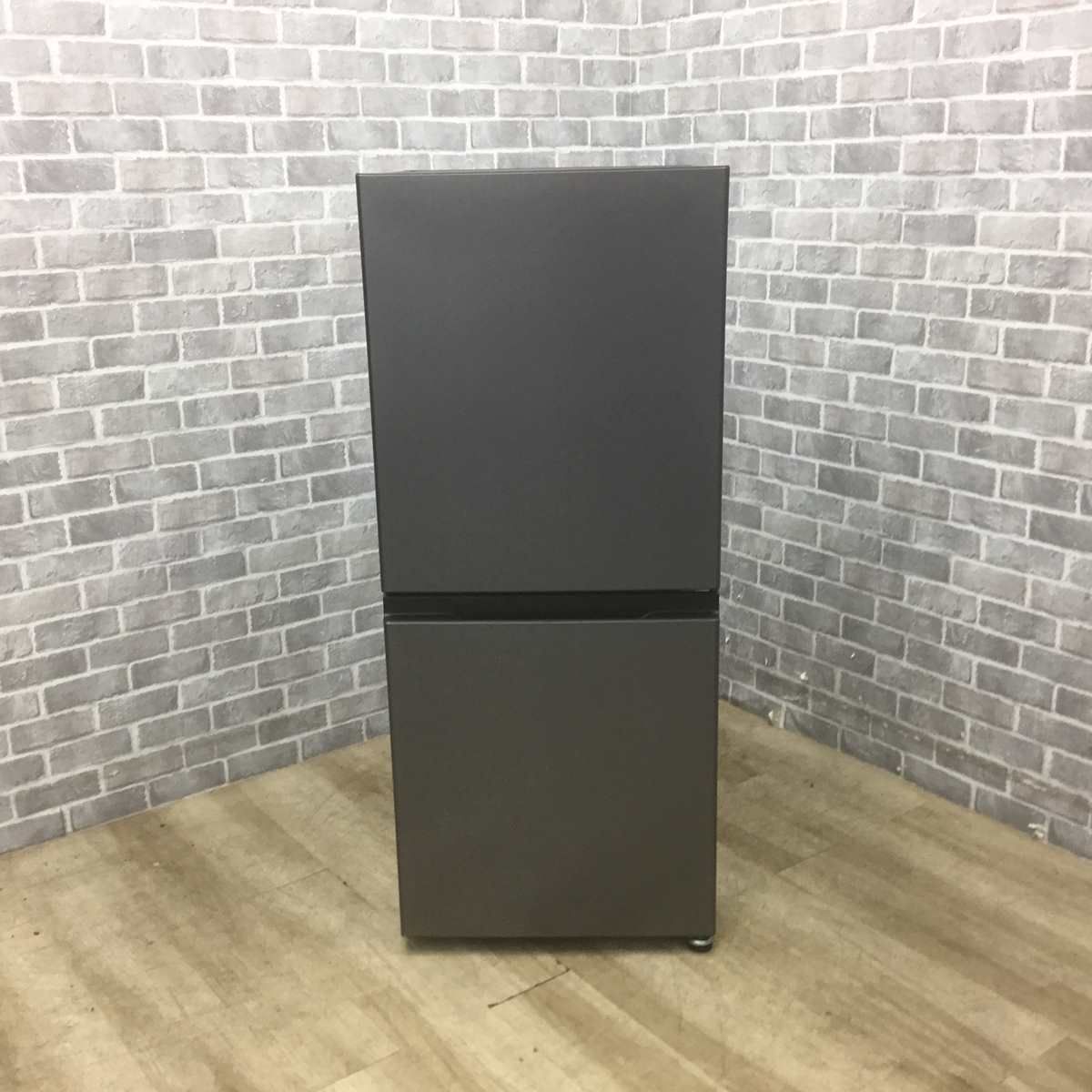 137L