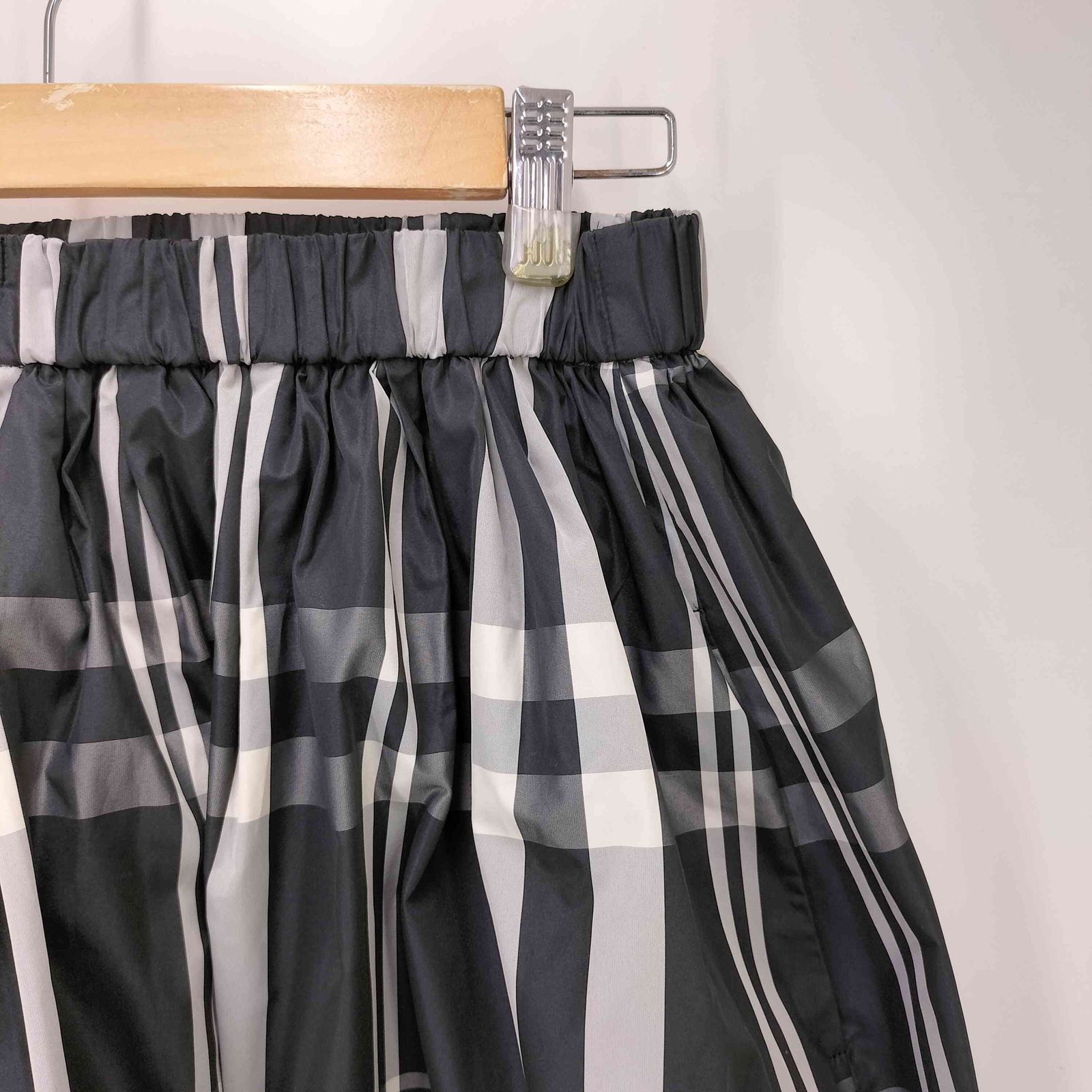ユナイテッドアローズ チェック柄フレアスカート P チェック タフタ 38 UNITED ARROWS（ユナイテッドアローズ）の「＜UNITED ARROWS＞P