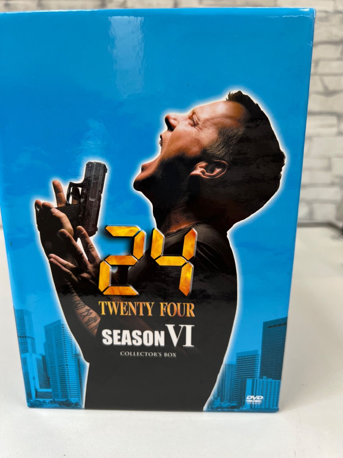 【大特価/美品】24 Twentyfour DVDBOX 8セット【一枚83円】 Amazon.co.jp: 24 -TWENTY FOUR- シーズン8 (SEASONSコンパクト