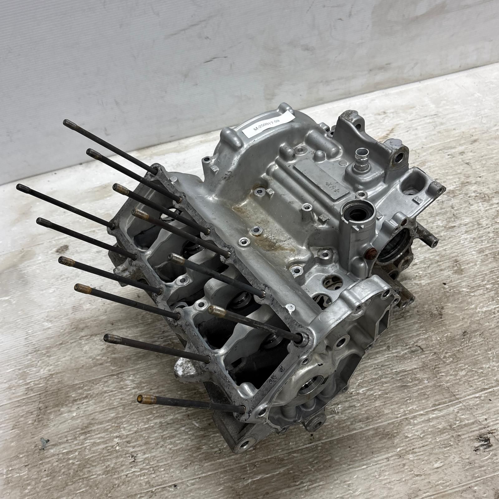 YAMAHA FZR250 2KR クランクケース ヤマハ