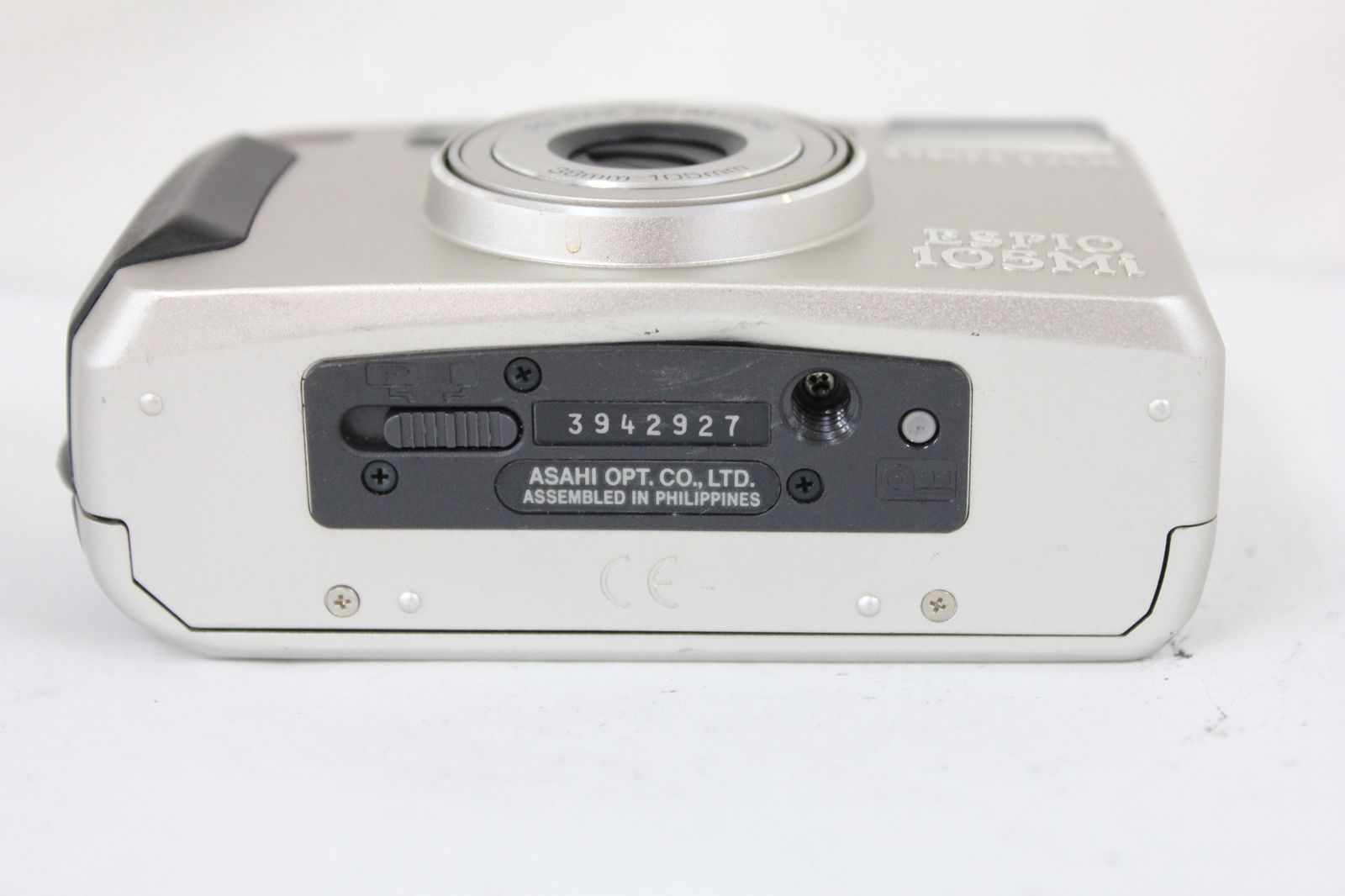 コンパクトカメラ M6075
