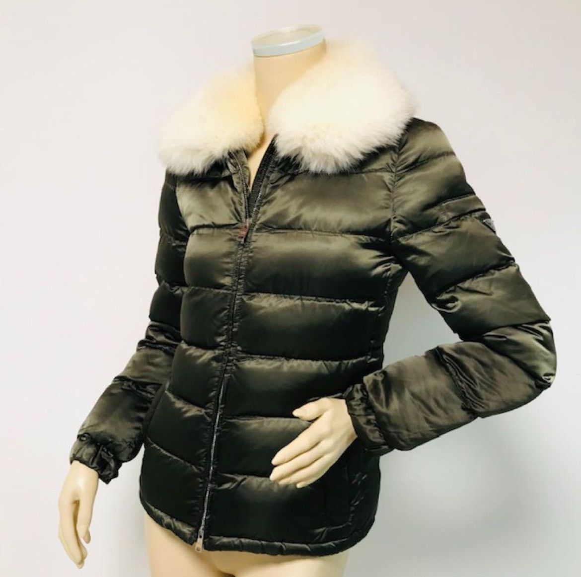 PRADA コート　フード　フェイクファー　38 PRADA コート フード フェイクファー 38 PRADA☆新作((291794
