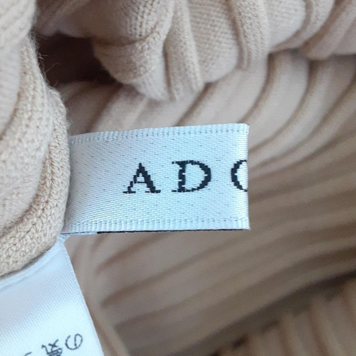 ADORE アドーア