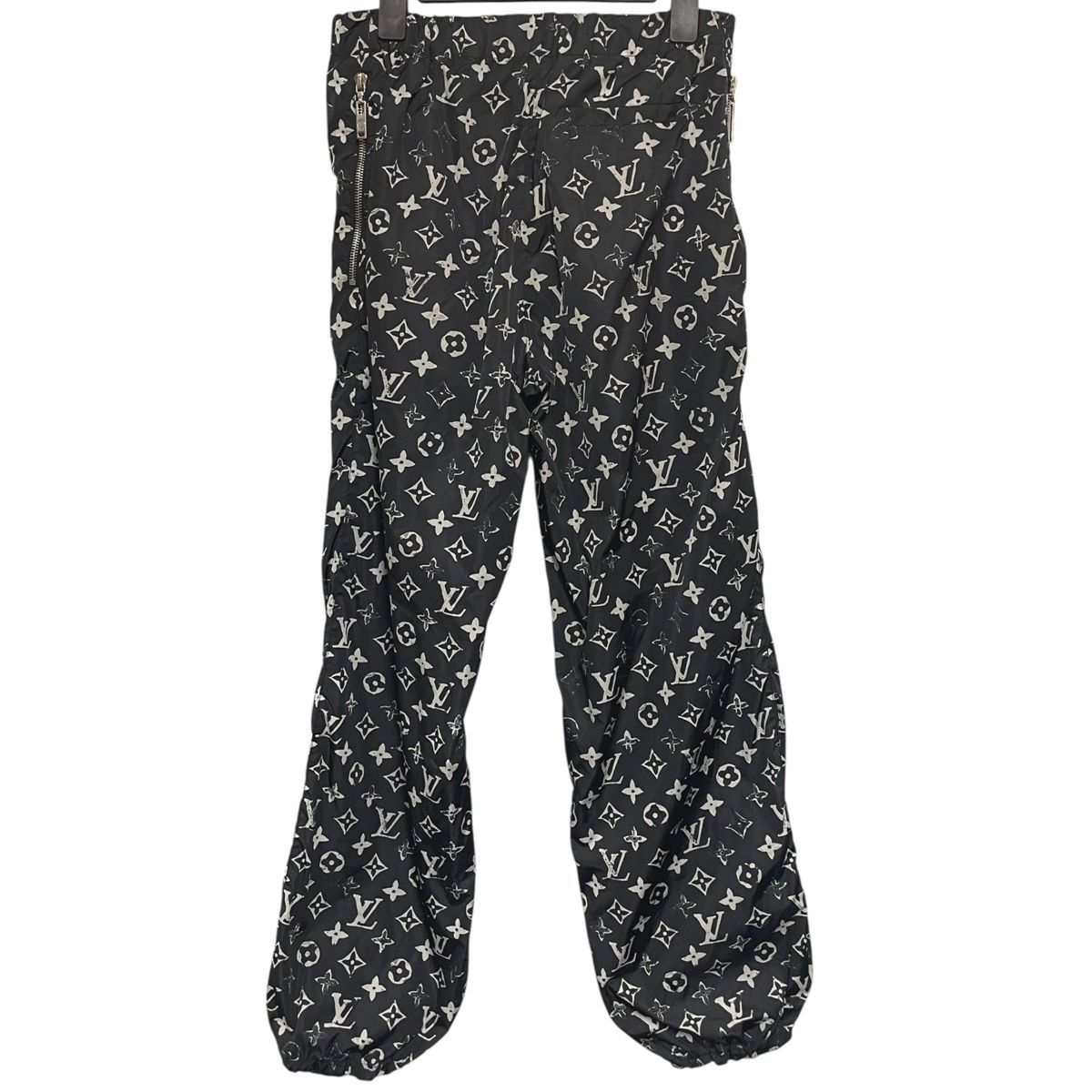 高級 人気 ルイヴィトン ステンシルエフェクト モノグラム ナイロンパンツ 中古】 LOUIS VUITTON ルイヴィトン ステンシルエフェクト