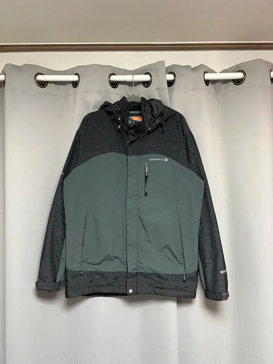 MERRELL メレル アウトドア ウィンドブレーカー L