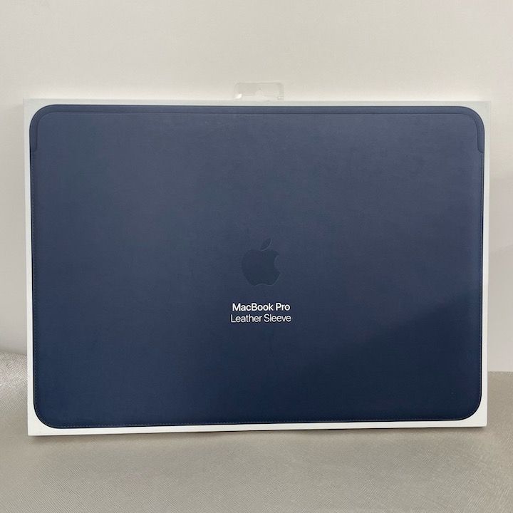 新品】Apple純正 15インチ MacBook Pro 用 レザースリーブ ...