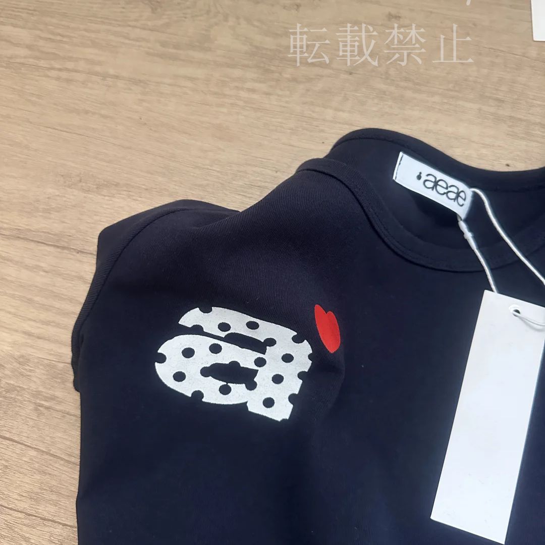 新品未使用 韓国 aeae 人気 ハートロゴドット Tシャツ ネイビー