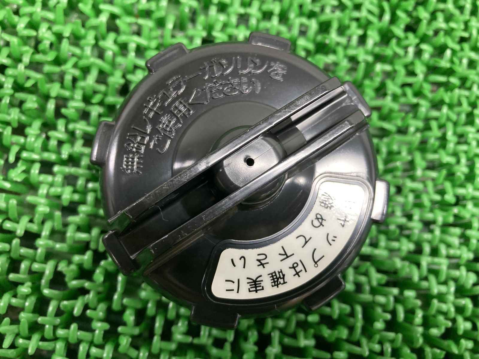 アドレスV125G タンクキャップ スズキ 純正 中古 CF4EA AddressV125G 燃料キャップ フューエルキャップ コンディション良好 割れ欠け無し