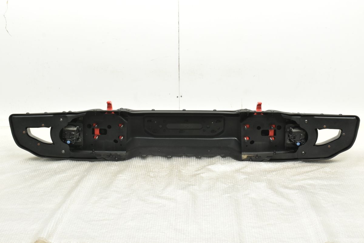 フロントバンパー