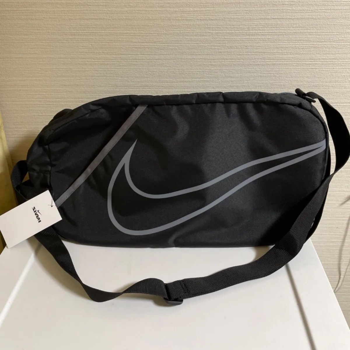 ラスト1枚！新品☆タグ付き NIKE SWM ナイキ バッグ スイムバッグ