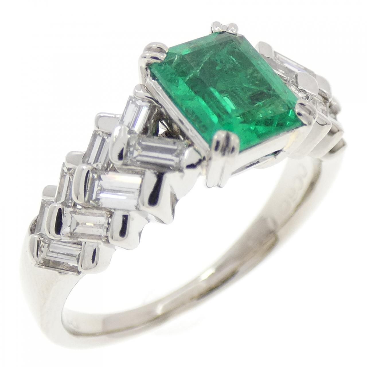 の*ん様 ☆超美品 エメラルドリング E0.62ct pt900 12.8号ダイ ☆超美品 エメラルドリング E0.62ct pt900 12.8号ダイヤモンド