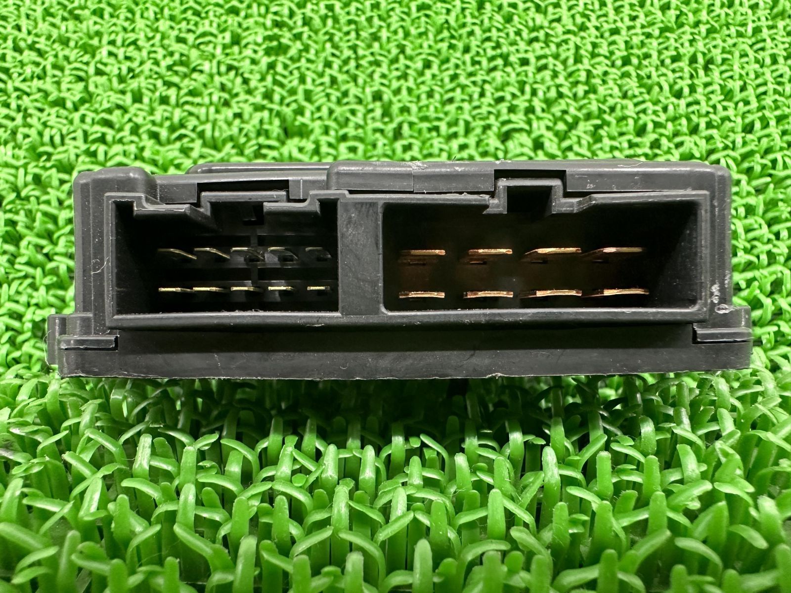 Z750 Z750S ヒューズボックス 26021-0003 カワサキ 純正 中古